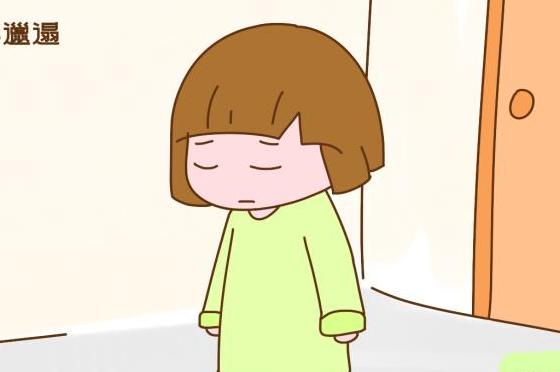 冬天一到,接娃家长又现“睡衣大军”,网友吐槽实力坑娃