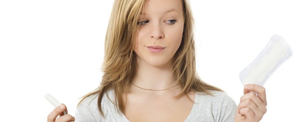 月经一整天就几滴还要换卫生巾吗 月经期如何保持卫生 月经期更换卫生巾的频率