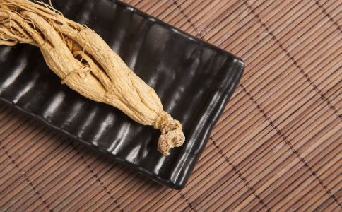 女人喝西洋参泡水好吗 女人喝西洋参泡水的好处 西洋参和什么搭配一起吃好