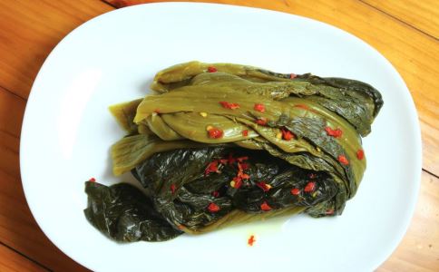 产后饮食有哪些注意事项 产后哺乳要远离哪些食物 产后下奶吃什么好