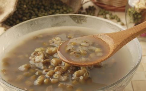 女人四十岁如何抗衰老 女人抗衰老如何食疗 中年女性抗衰老吃什么好