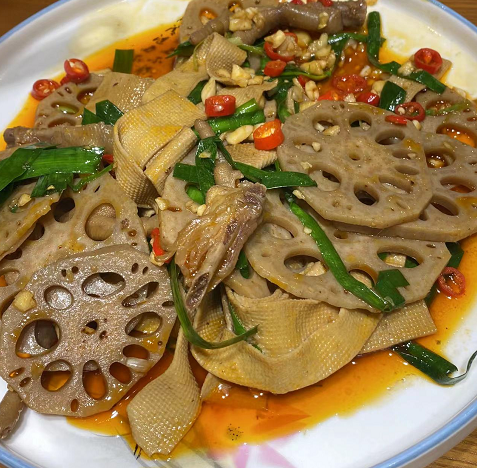 肚子胀气能吃藕吗，藕吃多了肚子会胀气吗?看藕是否产气食材!