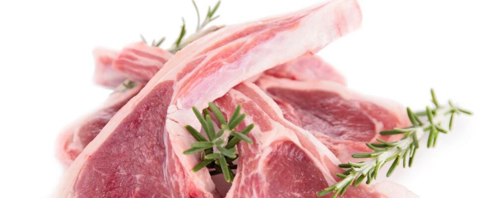 秋季吃羊肉有哪些好处 秋季吃羊肉有哪些禁忌 要如何挑选羊肉