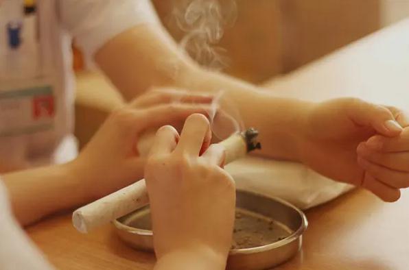 艾灸多久做一次？三伏天艾灸后能吹空调吗？