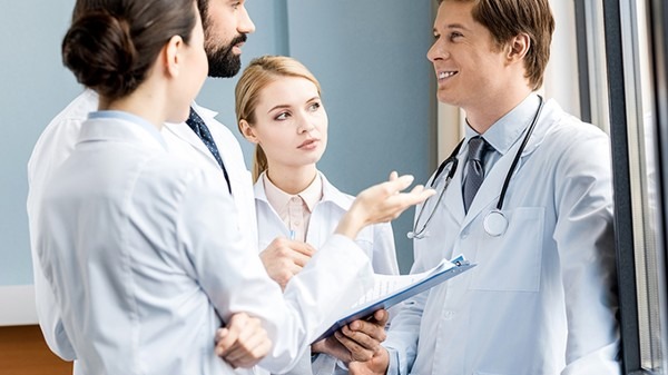 大便带血是怎么回事?大便带血怎么分辨是不是痔疮?