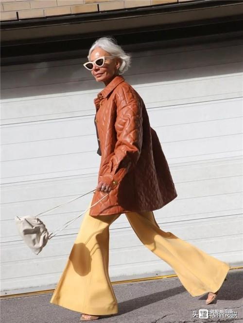 月嫂出去溜达 月嫂出去溜达嘛 月嫂出去溜达 月嫂出去溜达嘛