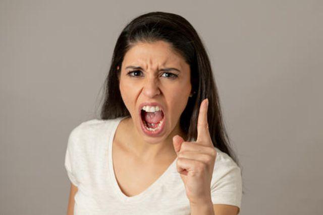 高级月嫂和金牌的区别