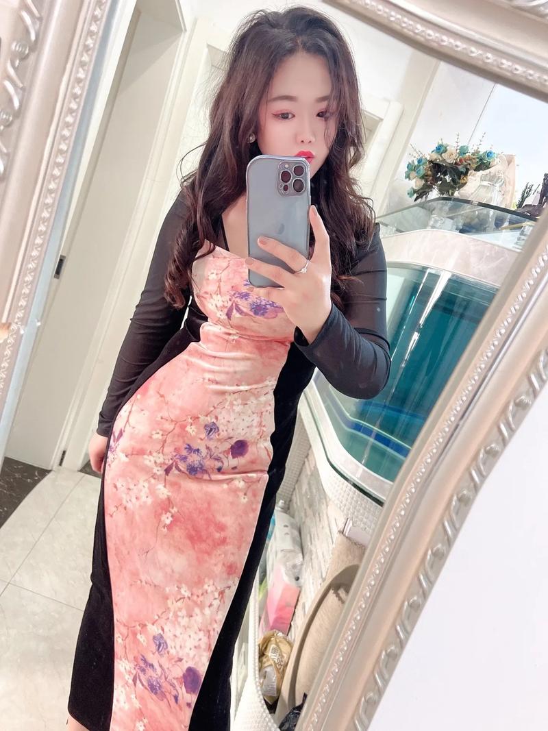 张馨予老公何捷退役张馨予老公何捷身份 张馨予老公何捷退役张馨予老公何捷身份