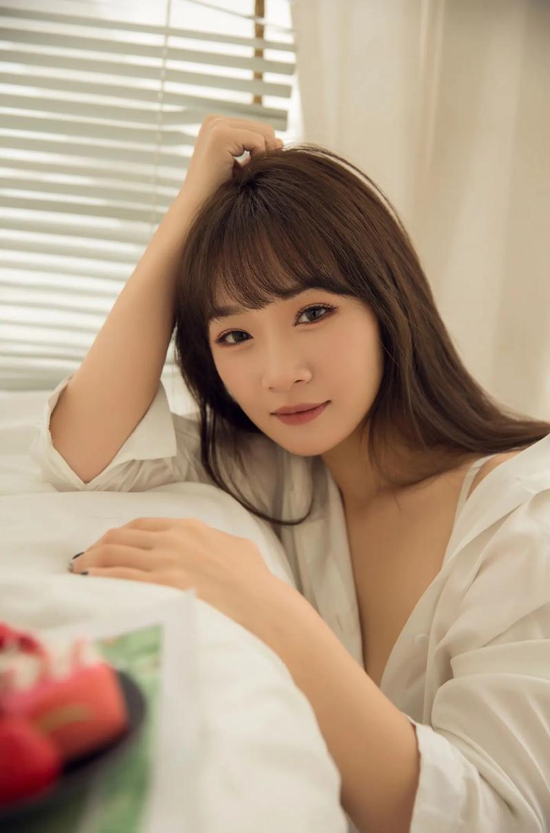 神舟十三号与月亮浪漫同框