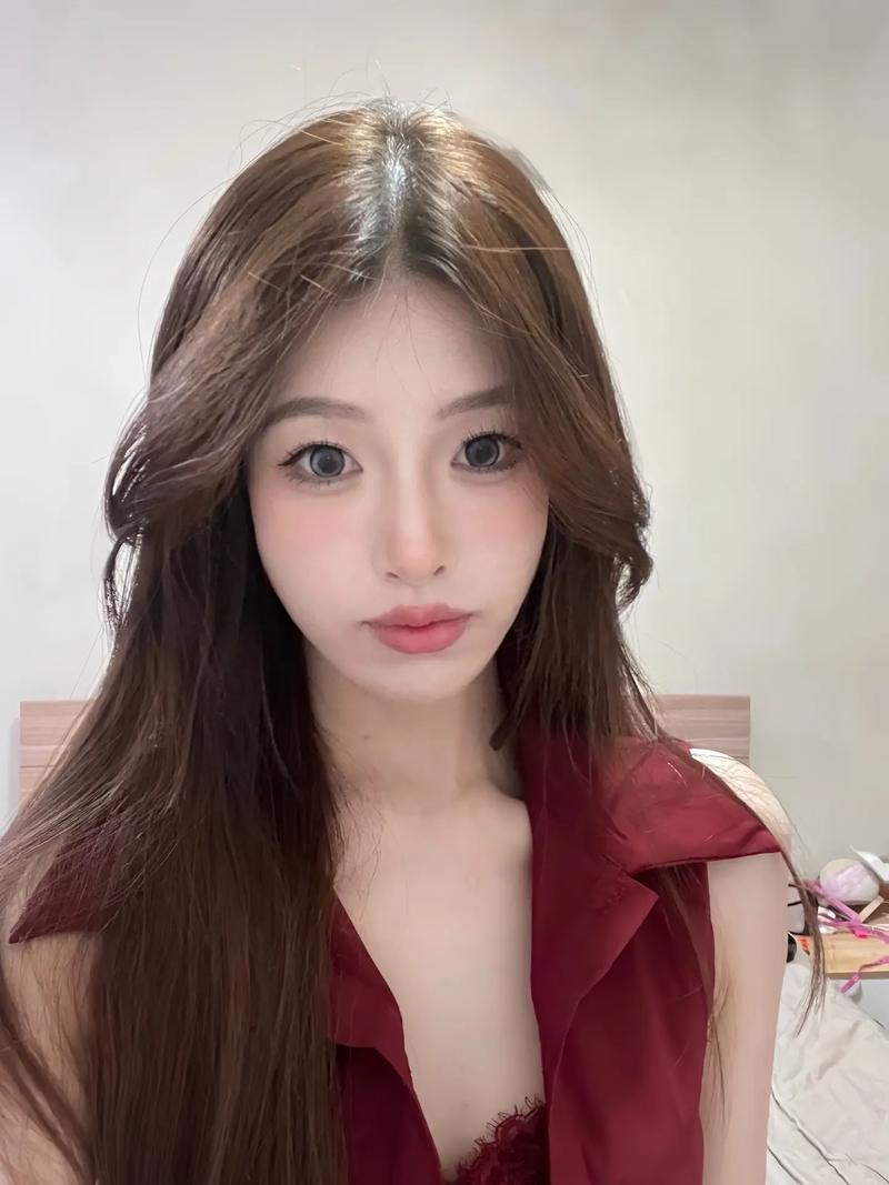 景甜大学毕业了吗 景甜的大学同学都有谁 景甜大学毕业了吗 景甜的大学同学都有谁