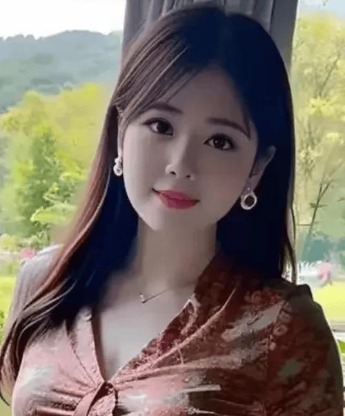 演员何中华真实年龄 演员何中华个人资料 演员何中华真实年龄 演员何中华个人资料