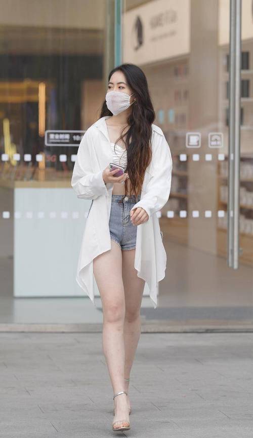 4s店买保姆多少钱(保姆车价位) 4s店买保姆多少钱(保姆车价位)