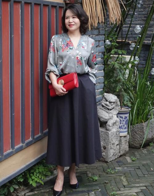 住家育儿嫂5000元 住家育儿嫂5000元