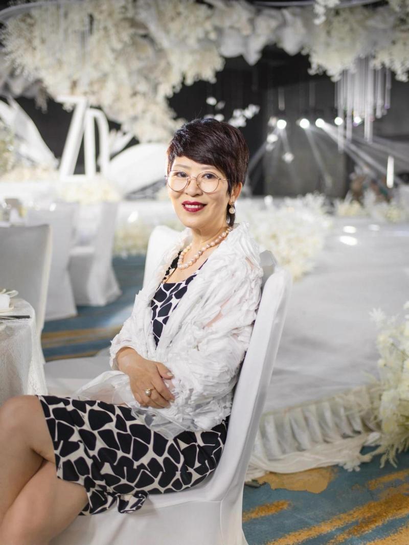 冬季嘴唇干燥吃维B抹维E