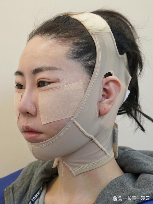 保姆穿上围裙保姆能穿裙子吗