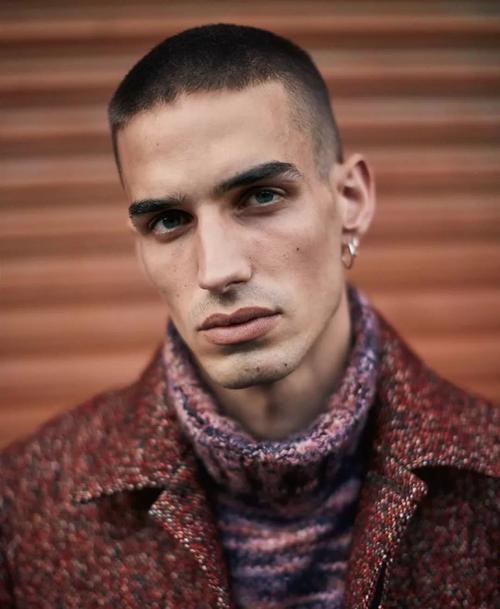 戛纳最佳剧本《年轻母亲之家》今日上映 女性真实困境引共鸣 戛纳最佳剧本《年轻母亲之家》今日上映 女性真实困境引共鸣