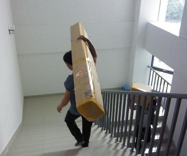 成都二十四城装饰工程有限公司