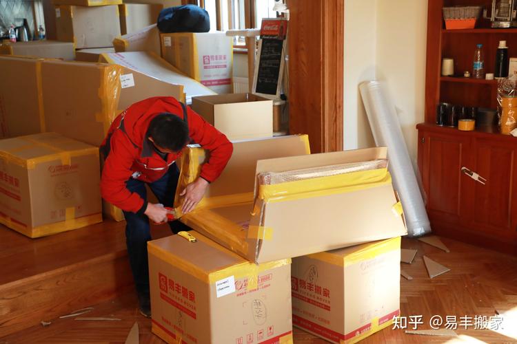 8月搬家吉日查询2025年