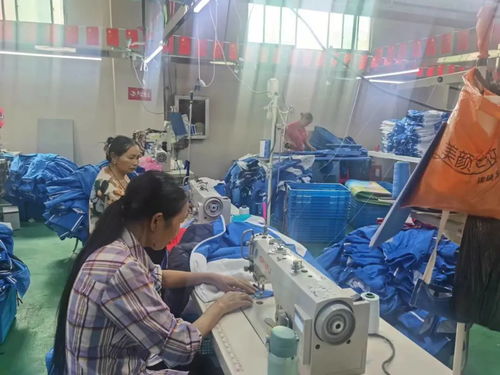 月嫂需要脱鞋(月嫂需要给产妇洗脚吗)