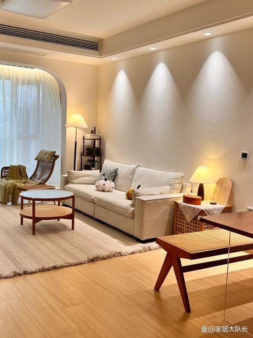 万年历老黄历2025年搬家黄道吉日 万年历老黄历2025年搬家黄道吉日