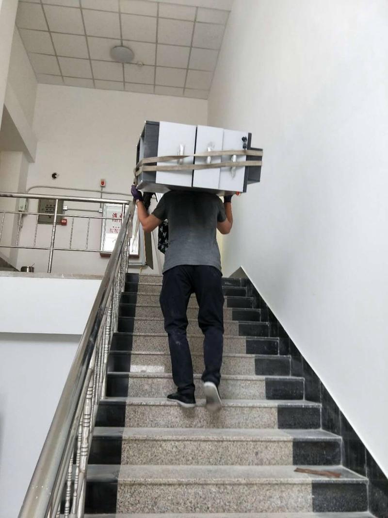 74年的虎的搬家吉日2025年 74年的虎的搬家吉日2025年