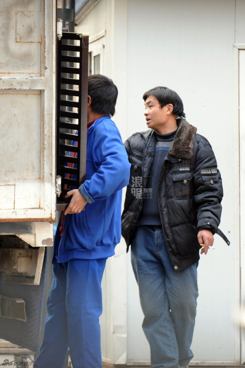 搬家第一次进门拿什么