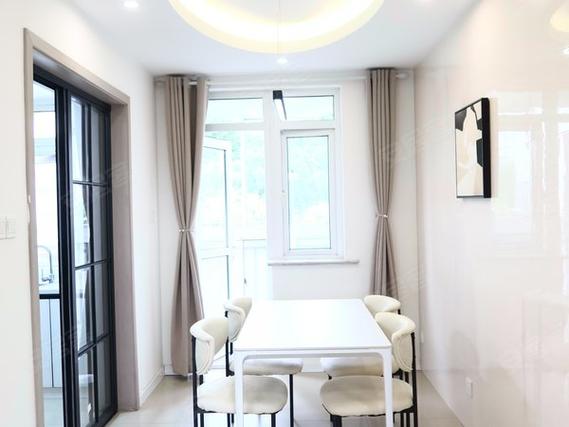 小型搬家车搬家多少钱 小型搬家车搬家多少钱