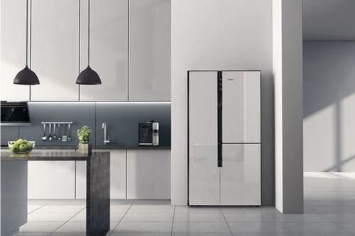 女子在医院输液时突然身亡