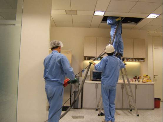 家用油烟机响怎么回事