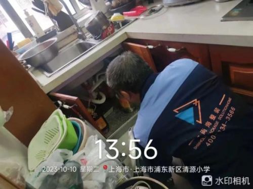 燃气灶打火器没电怎么回事 燃气灶打火器没电怎么回事