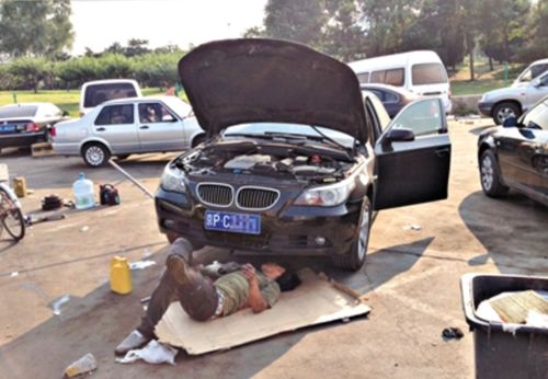 全自动洗衣机脏了怎么清洗 教你几个妙招 全自动洗衣机脏了怎么清洗 教你几个妙招