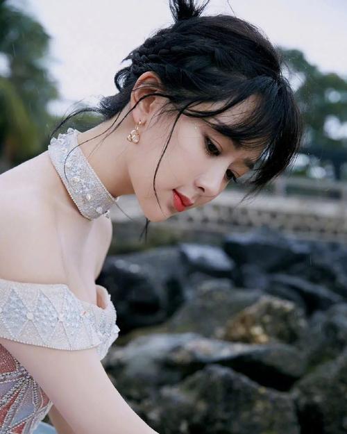 每天多饮水 改善肤质 抗辐射