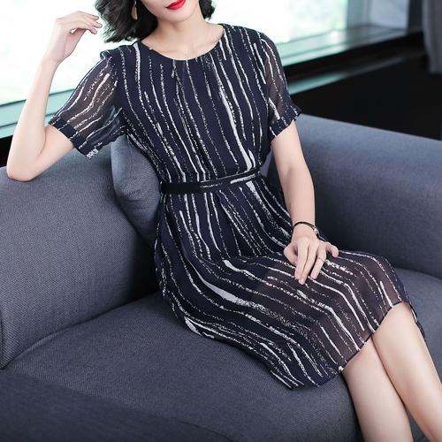 夏季宝宝吃奶少怎么办 母婴专家教你如何应对 夏季宝宝吃奶少怎么办 母婴专家教你如何应对