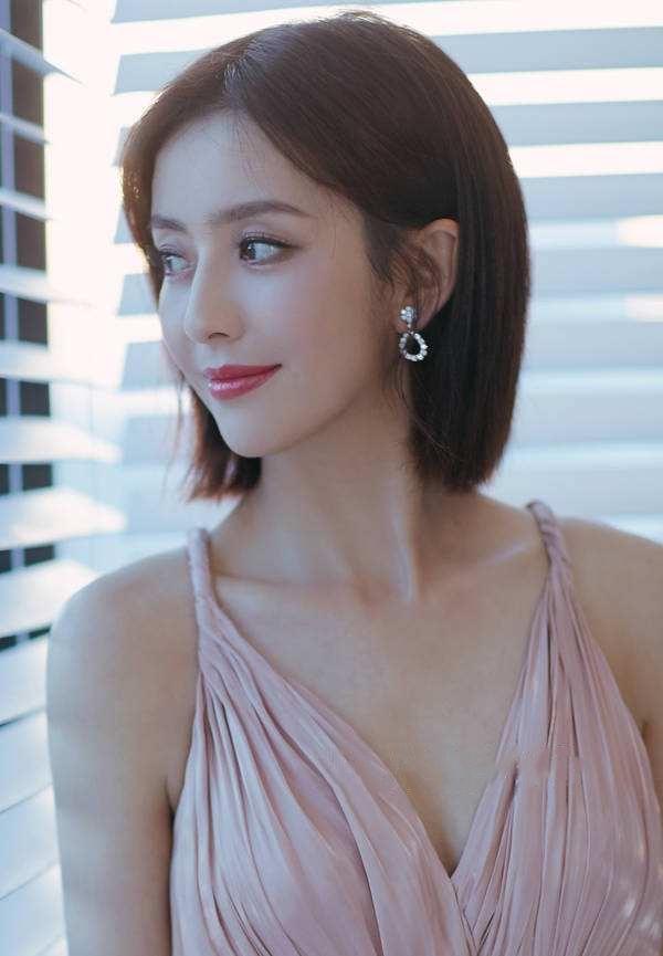 婴儿手脚乱蹬非常有劲 婴儿手脚乱蹬非常有劲