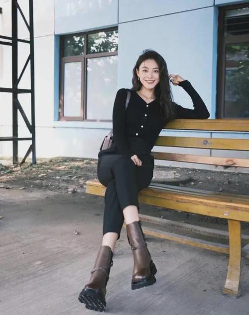 王源为高三学生录制祝福 王源为高三学生录制祝福