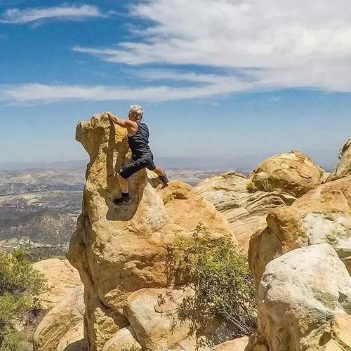 盛夏脚部怎么保养 盛夏脚部的保养方法 盛夏脚部怎么保养 盛夏脚部的保养方法