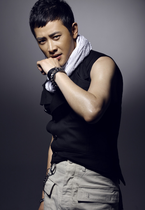 72年属鼠的男士感情 72年属鼠男感情弱点是什么意思？