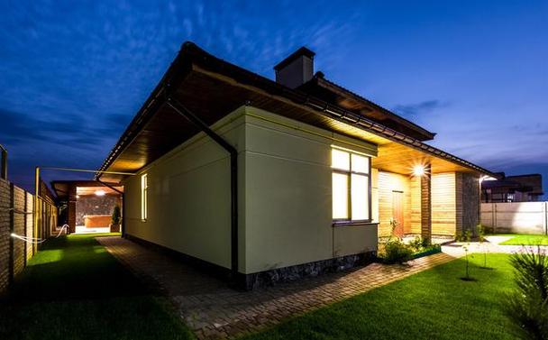 女人吃柿子的潜在影响及注意事项