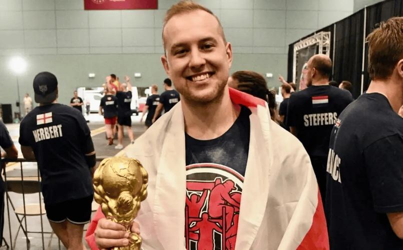 如何预防脂溢性脱发呢 学会正确洗头是前提