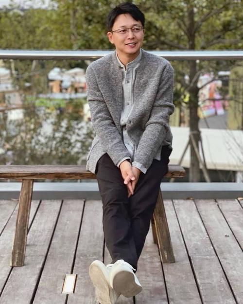 了解硬皮病症状表现 做到早发现早治疗 了解硬皮病症状表现 做到早发现早治疗