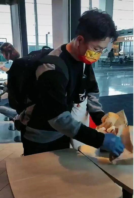 林生斌保姆说暧昧(保姆说跟林生斌有一腿)