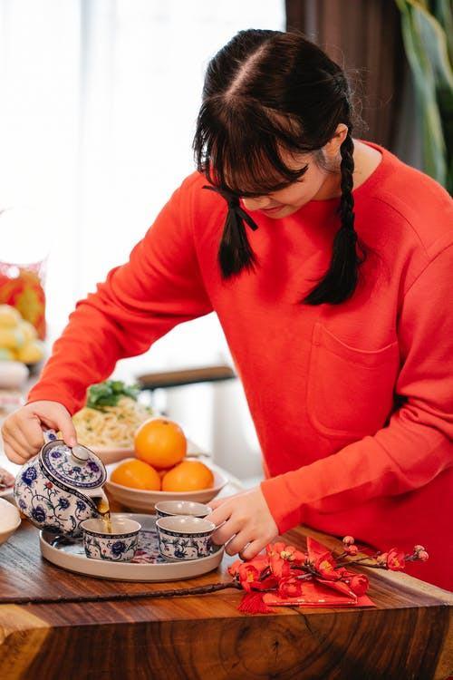 保姆蟒梗概(保姆蟒人物分析)