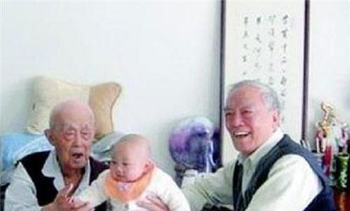 保姆买菜偷钱 保姆买菜出车祸雇主有责任吗