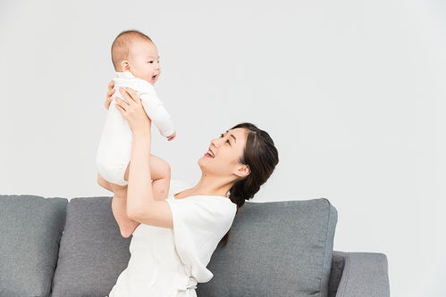 成都育儿嫂培训学校