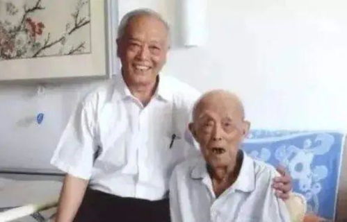 李小璐待保姆李小璐保养秘籍 李小璐待保姆李小璐保养秘籍