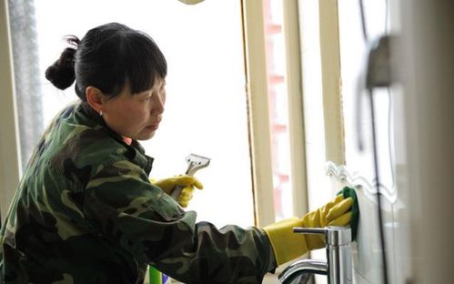 孩子太黏保姆孩子太黏保姆怎么教育 孩子太黏保姆孩子太黏保姆怎么教育