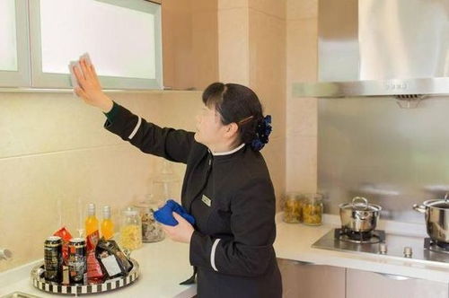 月嫂累还是育婴师累 月嫂累还是育婴师累