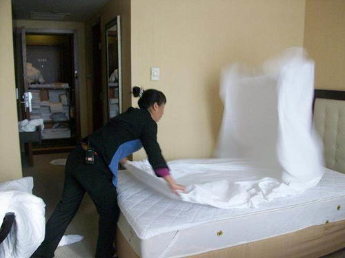 月嫂这个人—月嫂真的很累吗