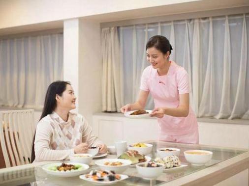 月嫂眼缘怎么选择月嫂 月嫂眼缘怎么选择月嫂