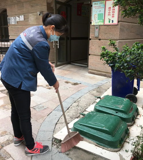 育婴师与月嫂哪个好学些